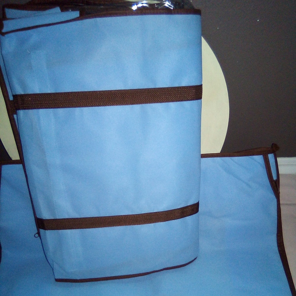 Storage container